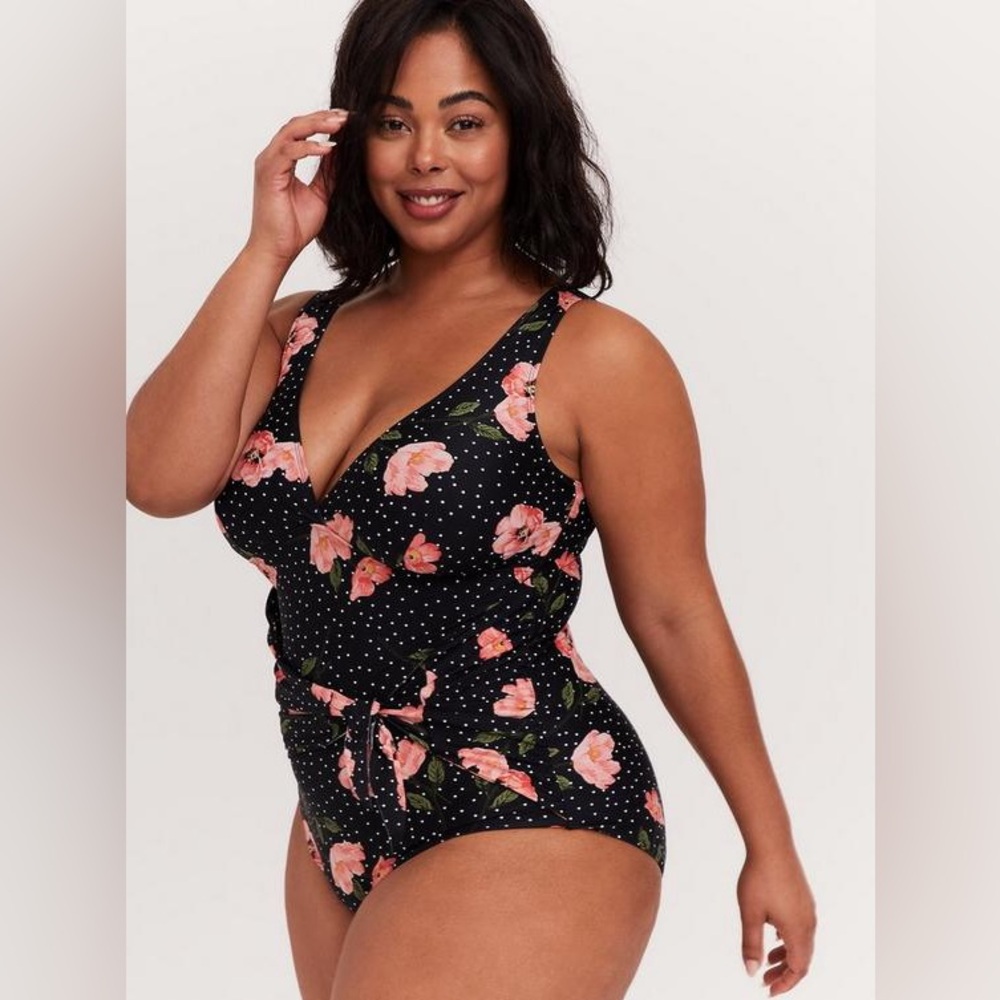 Torrid (6x/30) Floral One Piece Tie Swim Suit